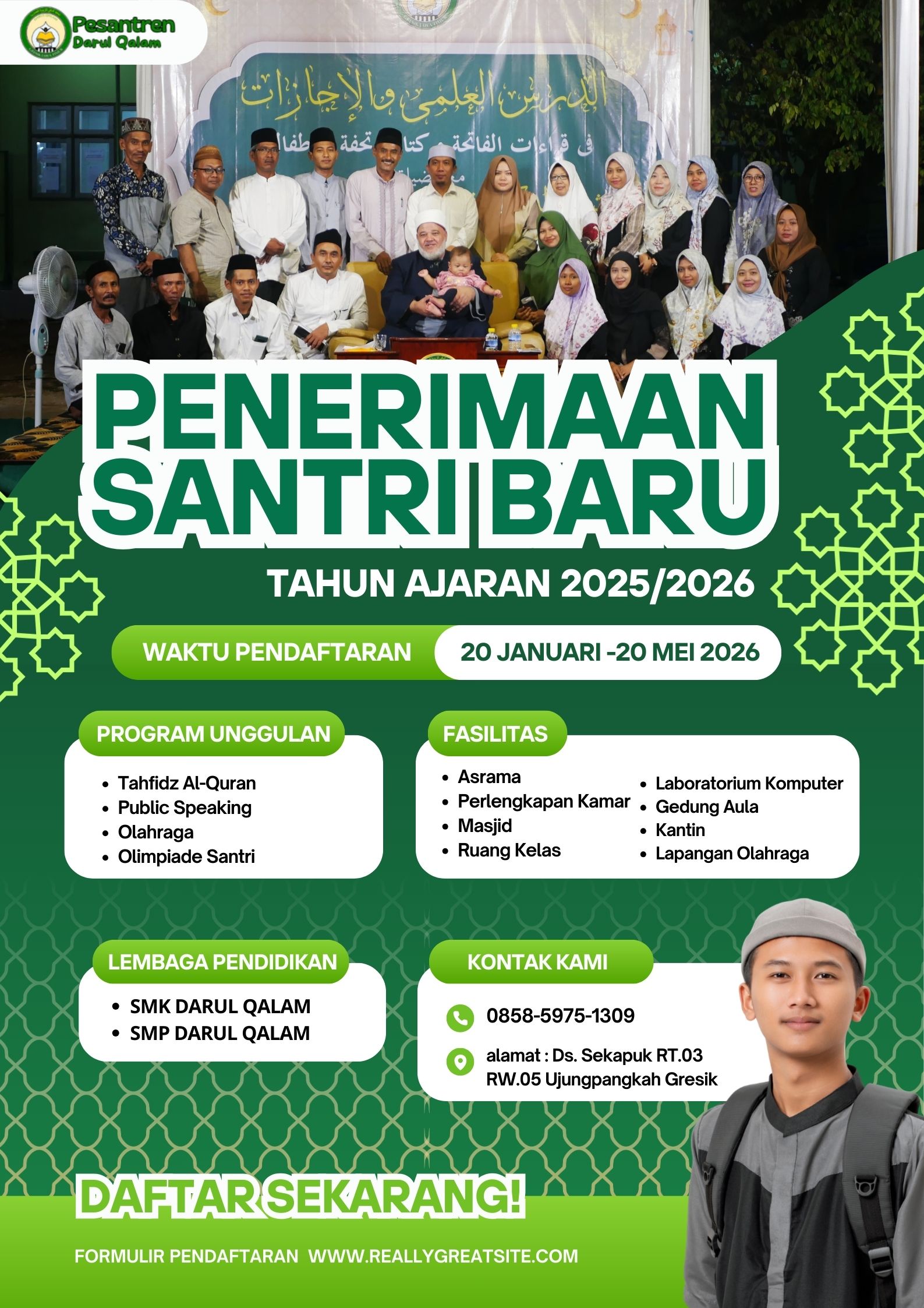 hijau dan putih modern pendaftaran pesantren poster (1)